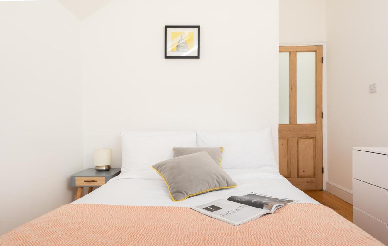 The Magdalene Cottage - Modern & Comfortable 4Bdr Family Home CBG エクステリア 写真