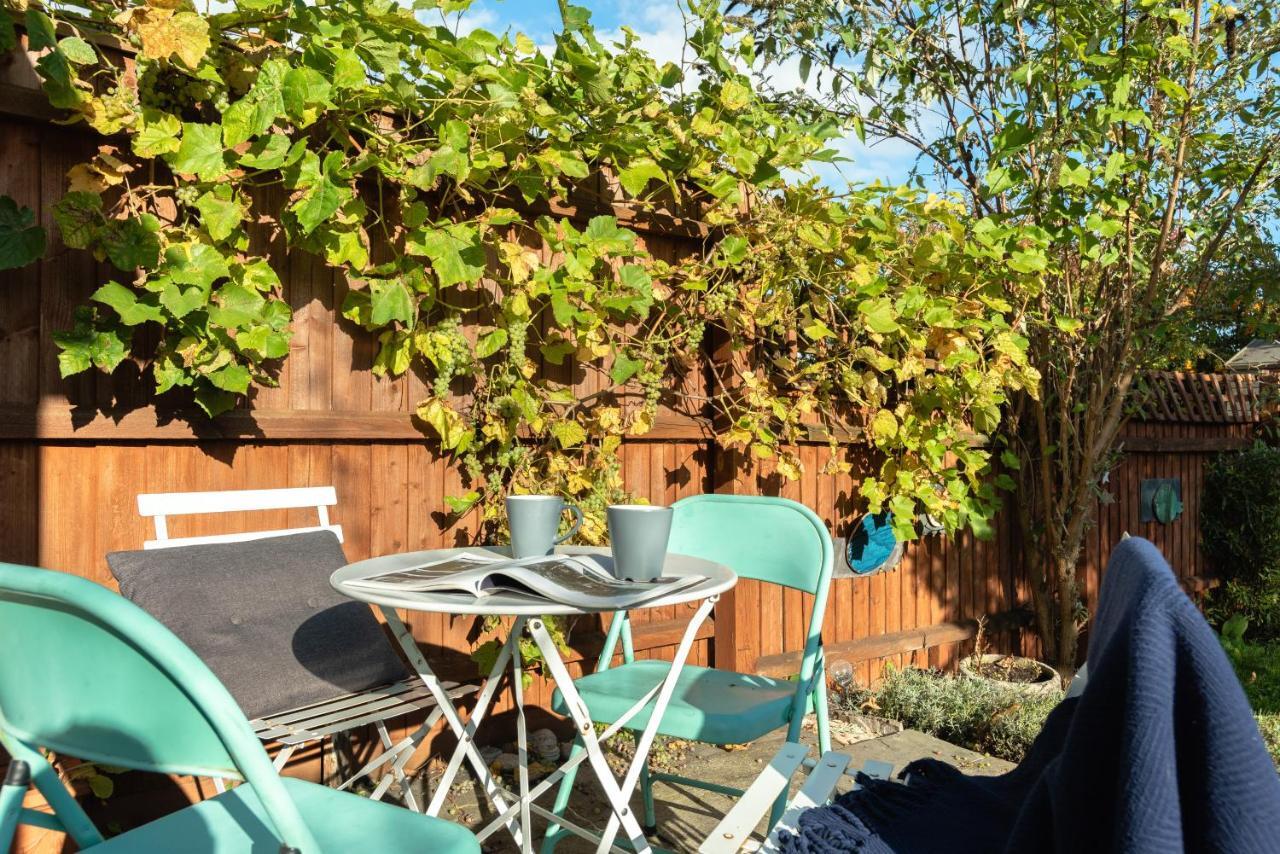 The Magdalene Cottage - Modern & Comfortable 4Bdr Family Home CBG エクステリア 写真